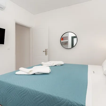 Manoli's Old Town Chania La Canea