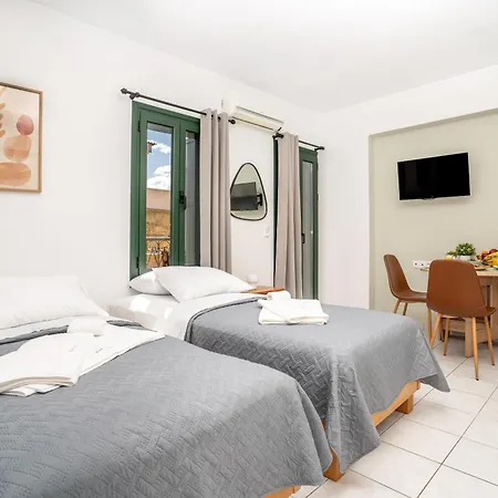 Manoli's Old Town Chania * Ханья