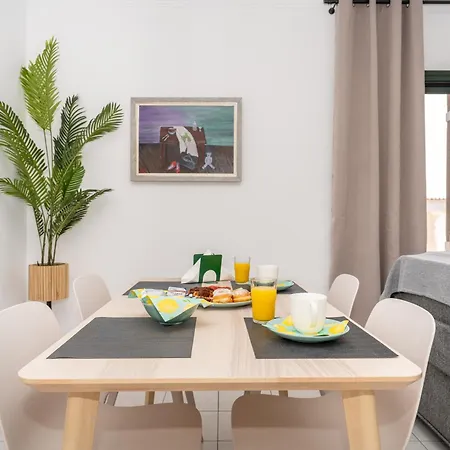 Manoli's Old Town Chania * חאניה