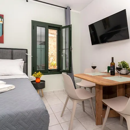 Manoli's Old Town Chania Ханья (Крит)